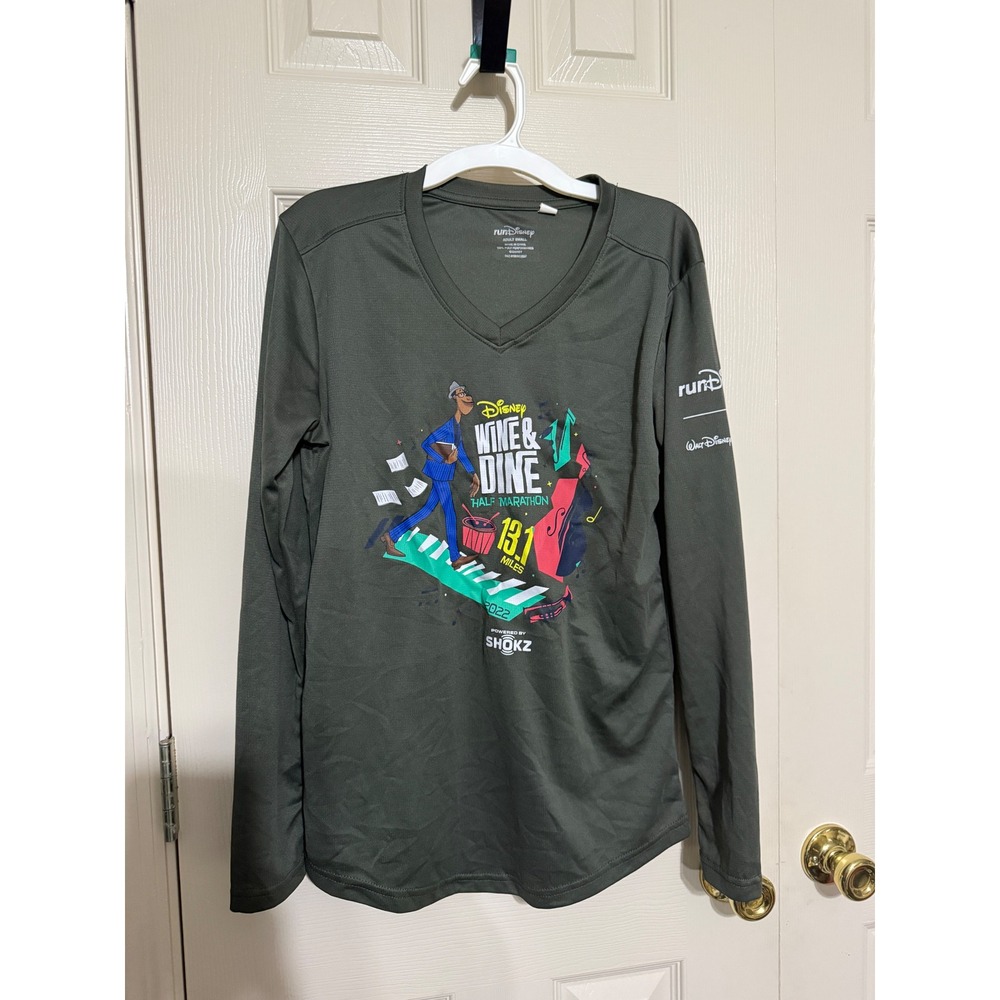 runDisney Wine & Dine Half‎ Marathon 2022 Soul Long Sleeve Shirt Green Small